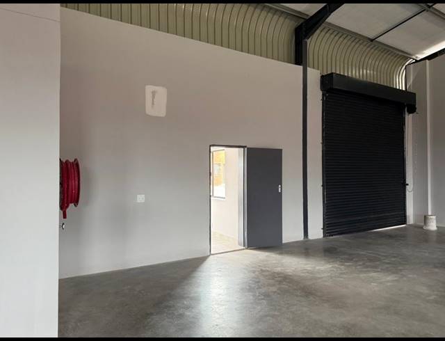 INDUSTRIAL PROPERTY TO RENT IN MAGNA VIA INDUSTRIAL